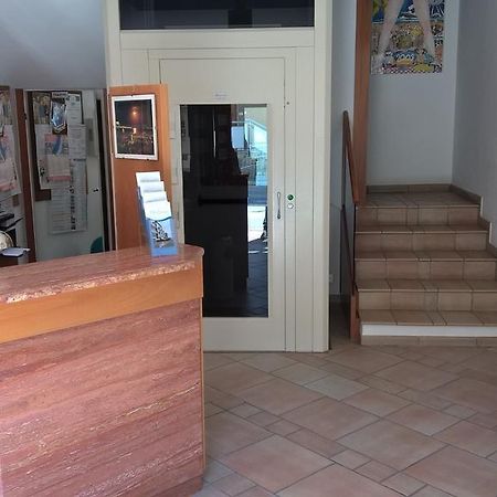 Hotel Villa Domiziana Rimini Extérieur photo