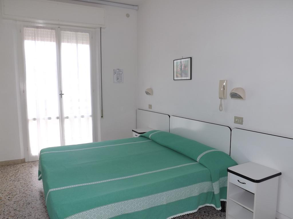 Hotel Villa Domiziana Rimini Chambre photo