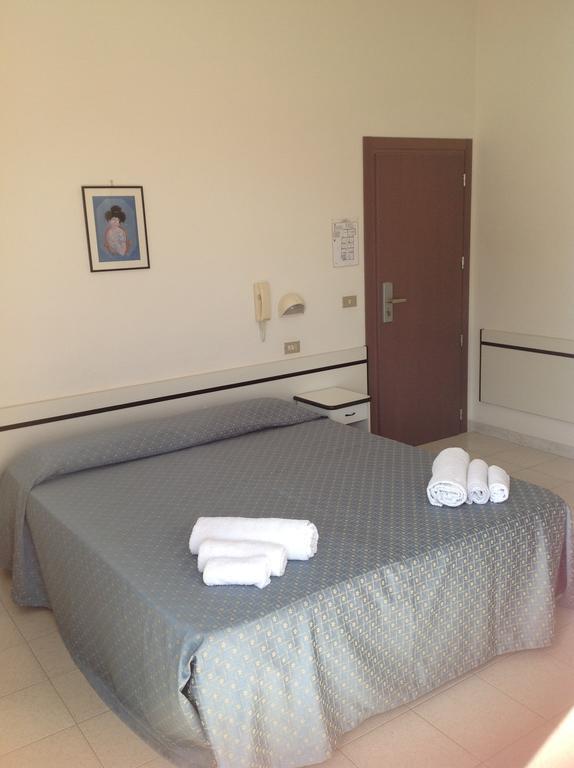 Hotel Villa Domiziana Rimini Extérieur photo