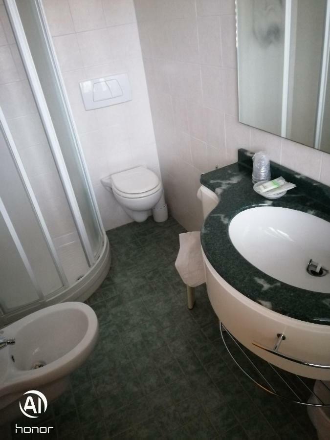 Hotel Villa Domiziana Rimini Extérieur photo